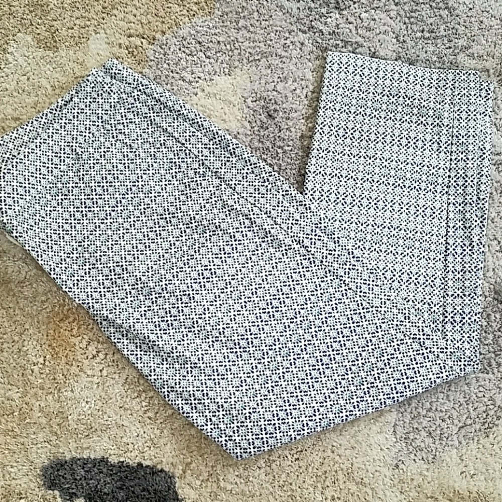 Jones and Co cropped dress pant